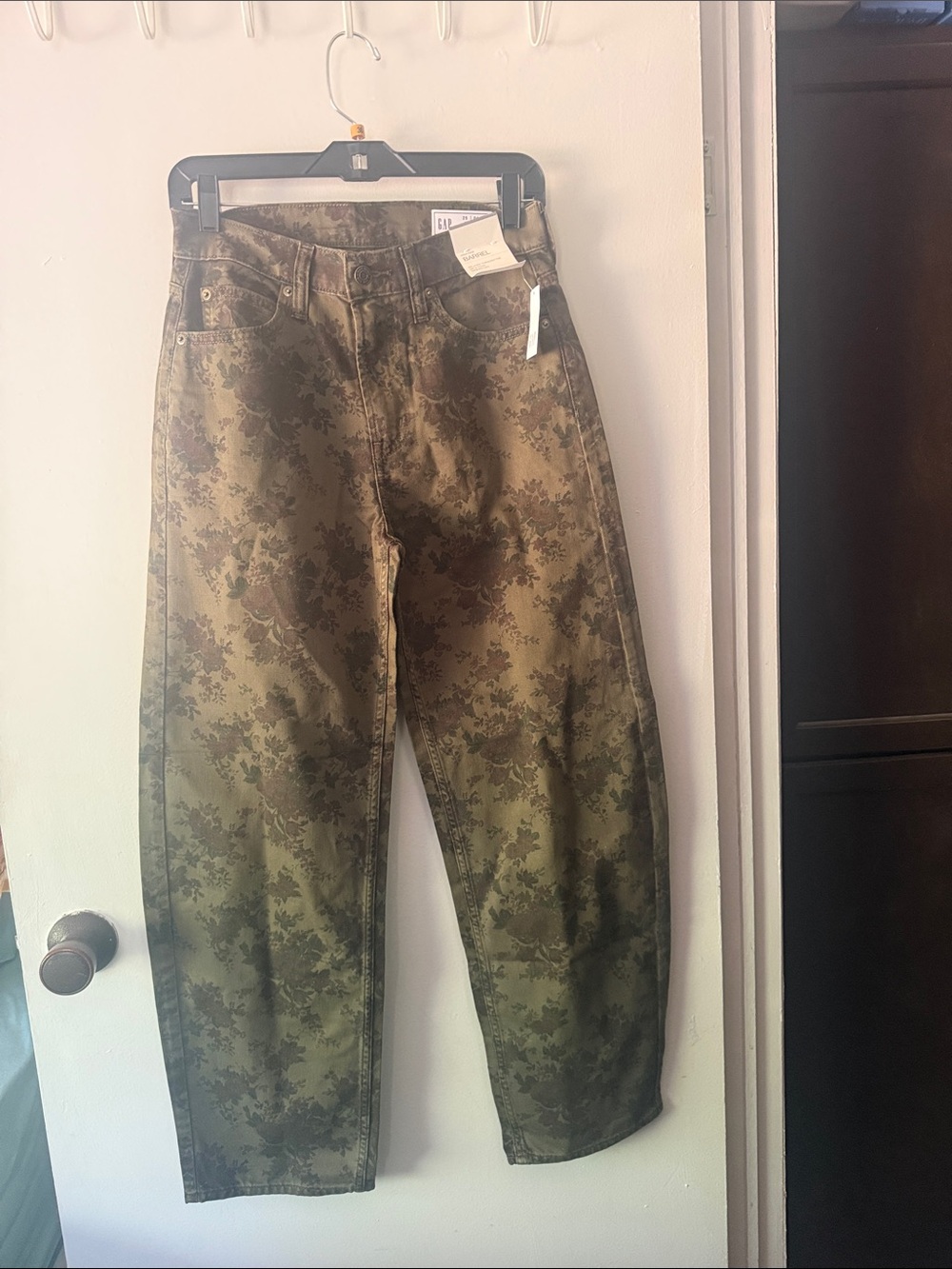 GAP Olive Floral Print wide Legs Jeans